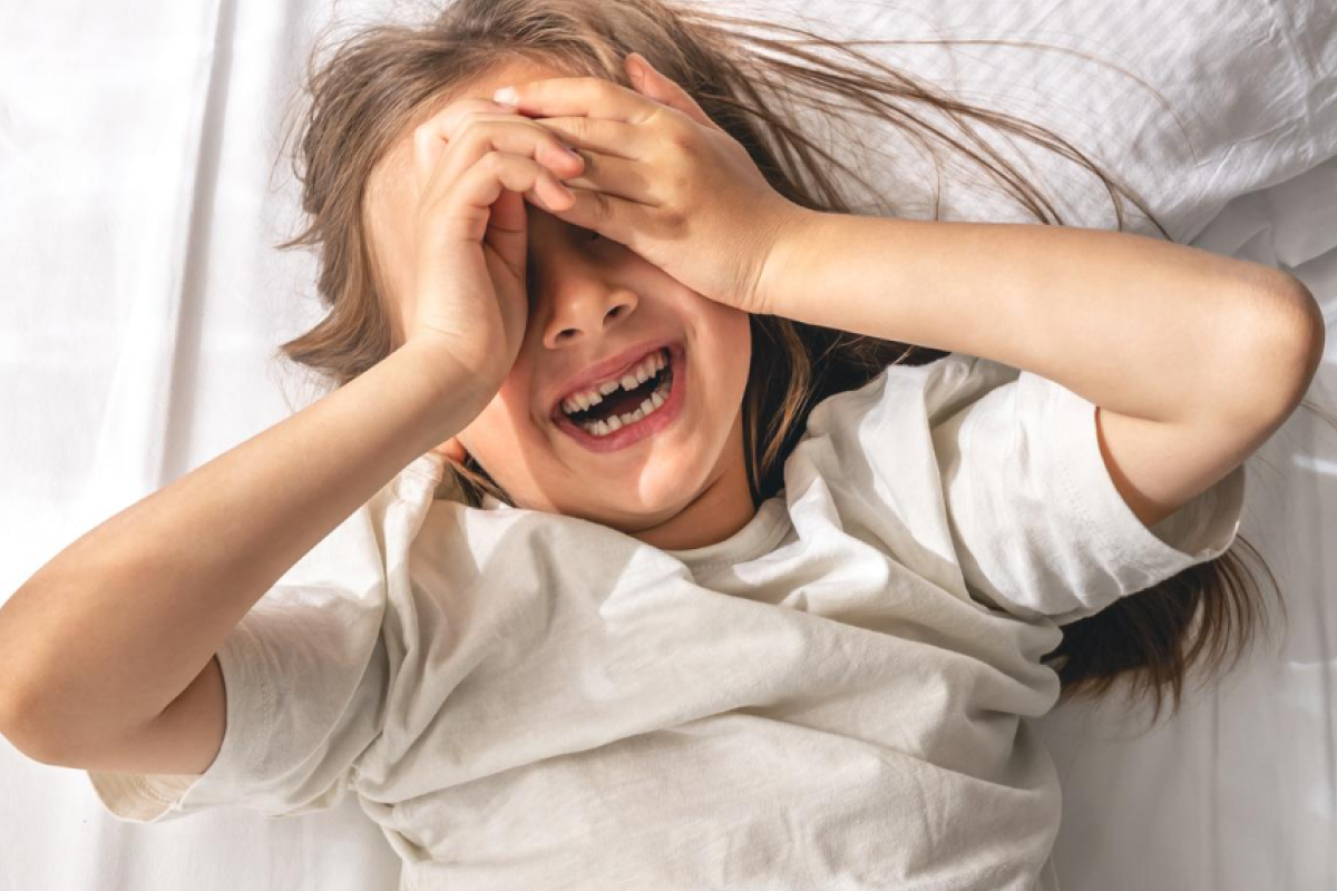 Agitação na hora de dormir? Pode ser o “pico de energia” noturno